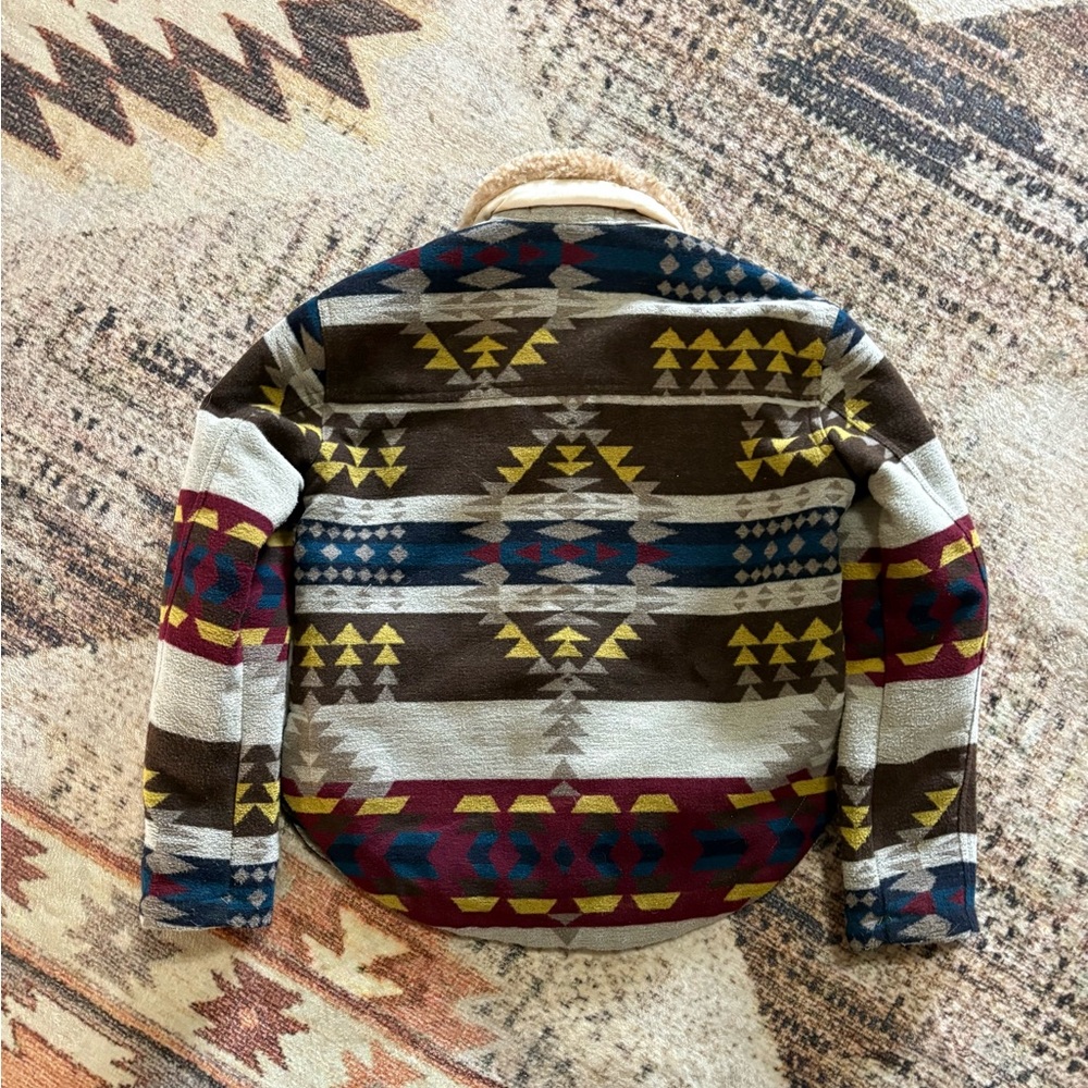 SHYANNE GIRLS' SOUTHWESTERN PRINT SHERPA TRIM SHACKET MEDIUM - Picture 6 of 6